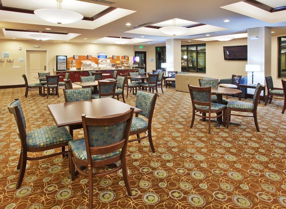 Holiday Inn Express & Suites Merced - Yosemite Natl Pk Area By Ihg Kültér fotó
