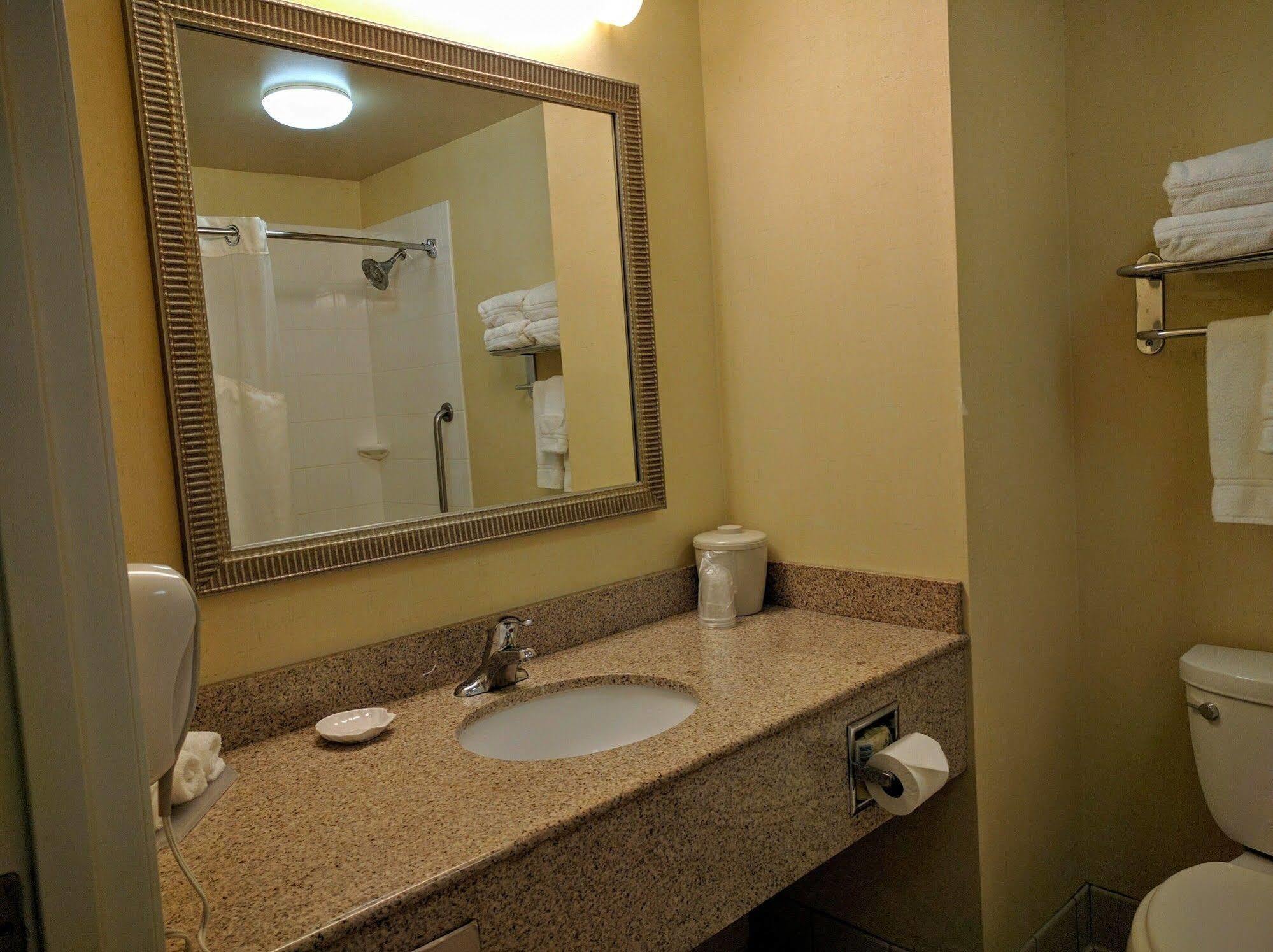 Holiday Inn Express Hotel & Suites Merced, An Ihg Hotel Kültér fotó